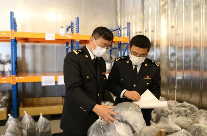 <a href='http://www.gorupuro.com' title='危險(xiǎn)品運(yùn)輸' >危險(xiǎn)品運(yùn)輸</a>